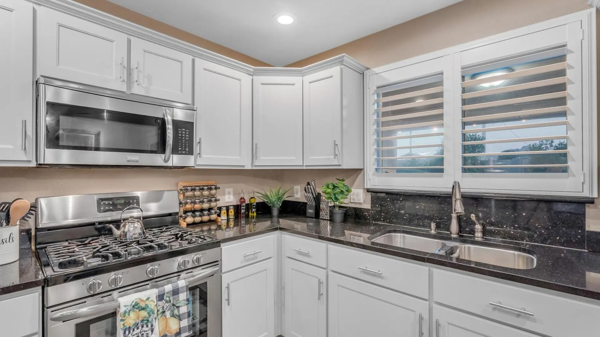 Hidden Gem 10 Min To Sky Harbor & Dt! Villa